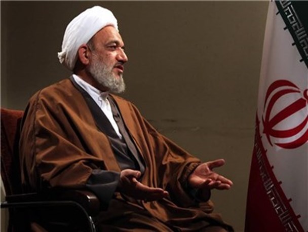 جبهه پایداری در انتخابات ۹۶ از احمدی‌نژاد حمایت نمی‌کند/ به سید حسن گفتم به جای سکوت  باید  شعار مرگ بر ضد ولایت فقیه را تایید می کرد