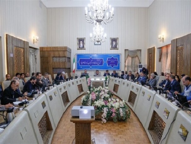 داوودی: بازارچه های حمایت از اقتصاد مقاومتی در اماکن اسکان موقت نوروزی/ قربانی: شوراها رقیب مجلس شورای اسلامی نیستند