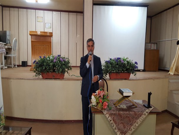 به مرفحین تجمل گرای بی درد امیدی نیست/ نیروهای موفق در زندگی خود رنج ها کشیده بودند