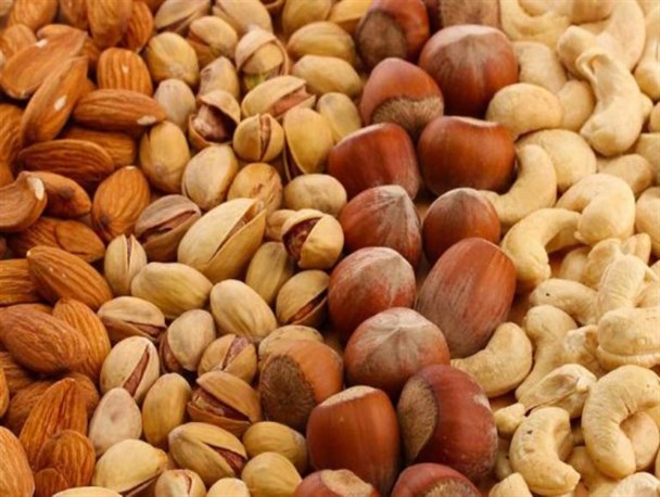 صادرات ۶۵۰ تن خشکبار آذربایجان غربی به کشورهای منطقه