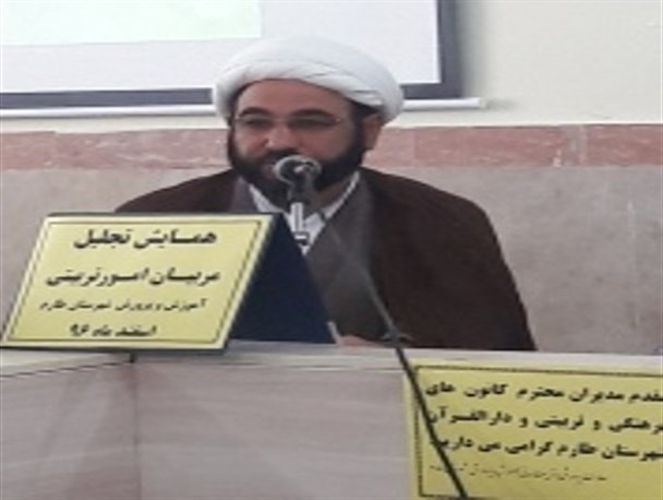 مربیان امور تربیتی سربازان دفاع از ارزش های انقلاب هستند
