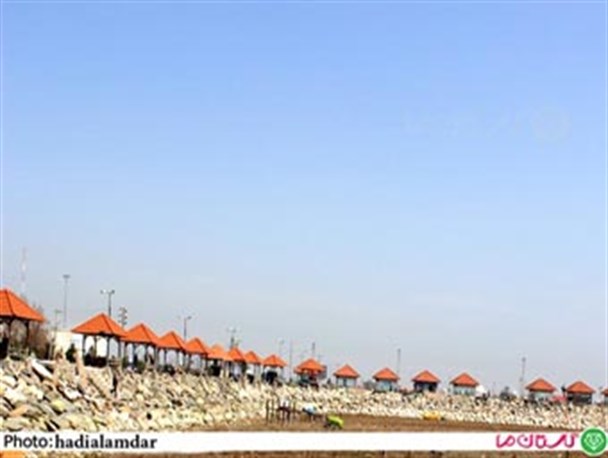 میزبانی ساحل زیبای بندرترکمن از مسافران نوروزی /تصاویر