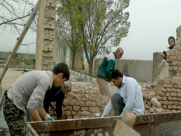بهسازی مرقدمطهر امامزاده جعفر در روستای قشلاق