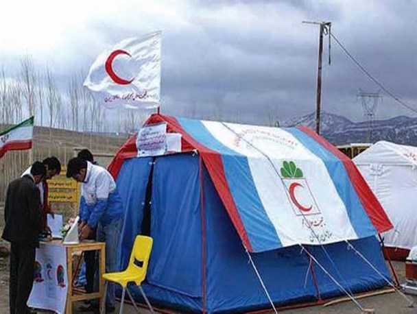 حضور دو پزشک داوطلب در پایگاه‌های جاده‌ای هلال احمر در دماوند