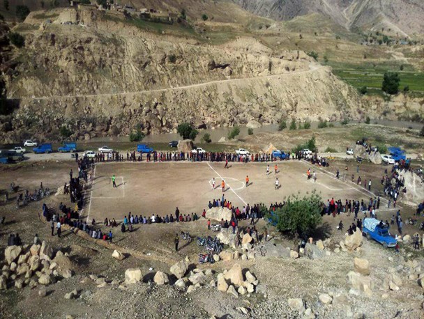 رکورد مسابقات فوتبال زمین خاکی کشوردر لردگان شکسته شد