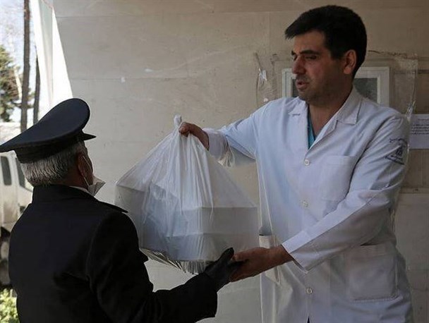 ۱۲۰۰ پرس غذای حضرتی بین بیماران کرونایی خراسان شمالی توزیع می شود