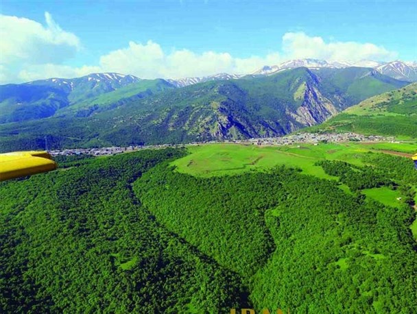 پردیس «پیرانشهر» مقصد طبیعت گردان و گردشگران بازار