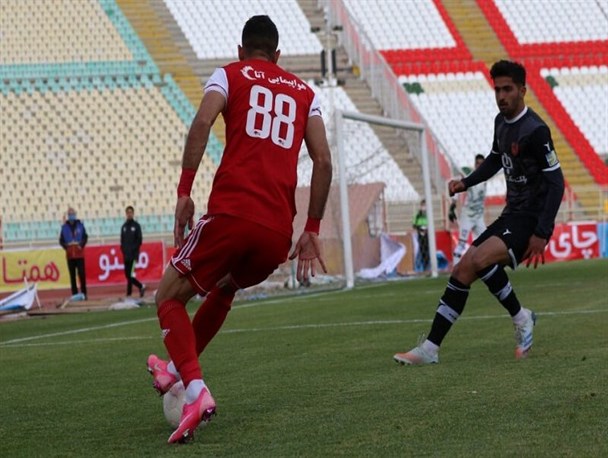بازهم ۱۴ فروردین و بازهم مس رفسنجان/ نوبرانه تکراری تراکتـور در ۱۴۰۱