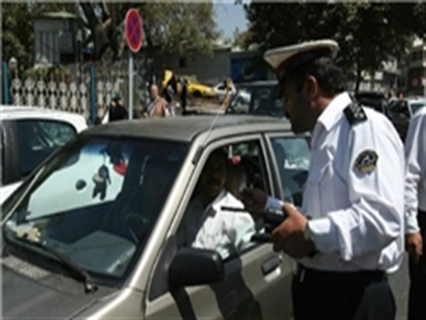 توقیف خودرو با 240 هزار نخ سیگار+عکس