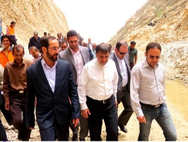 یک روز با وزیر راه و شهرسازی در کازرون + تصاویر