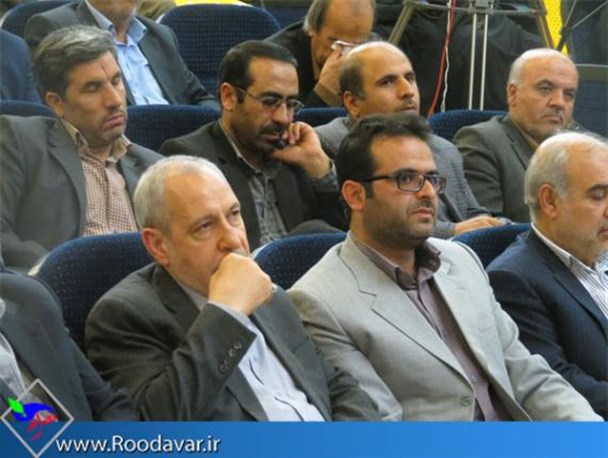 حاشیه های خواندنی از سفر یک وزیر به تویسرکان