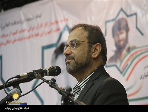 مشکل 27 شرکت بحران زده را حل کردیم/دنبال بازنشستگی بیش از موعد کارگران مشاغل سخت هستیم