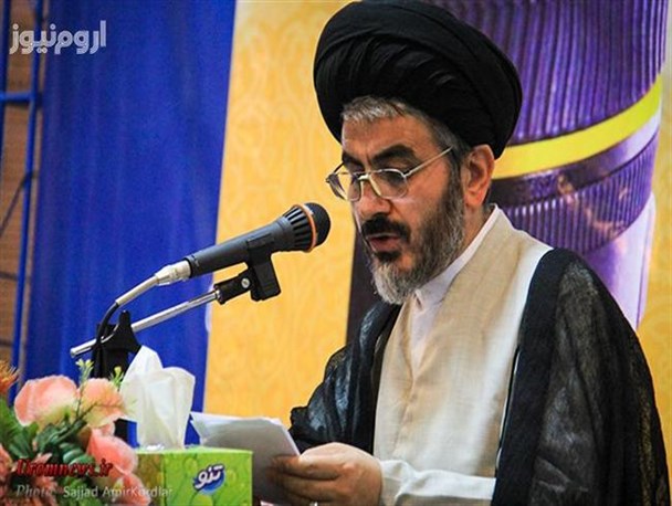حضور در پای صندوق های رای راه را بر توطئه های دشمنان مسدود می کند