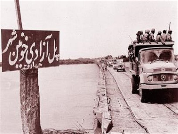 صدام حسین دستور داد تا بعد از اشغال خرمشهر جمله معروف «جئنالنبقی»، یعنی "آمده‌ایم تا بمانیم" را در دیوارهای شهر خرمشهر بنویسند