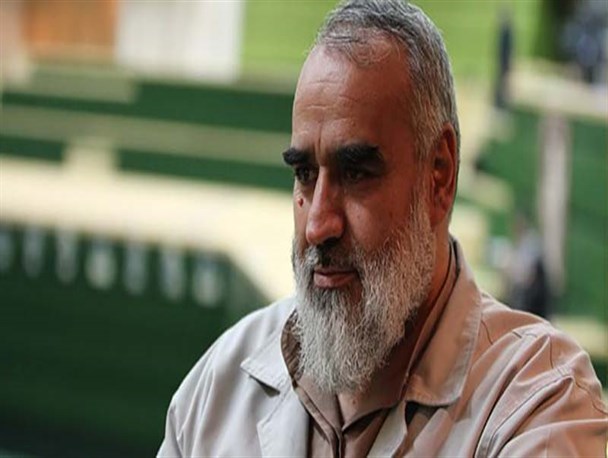 روحانی نه تنها جوابی برای عدم تحقق وعده ها نداشت بلکه اصل وعده را هم انکار کرد