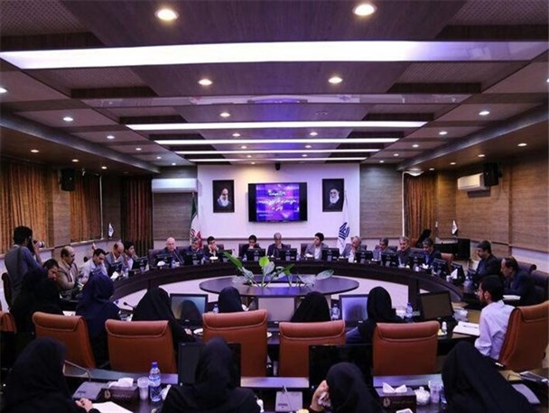 دو دستگی و نشستی پرحاشیه در روزهای پایانی کار شورای چهارم همدان