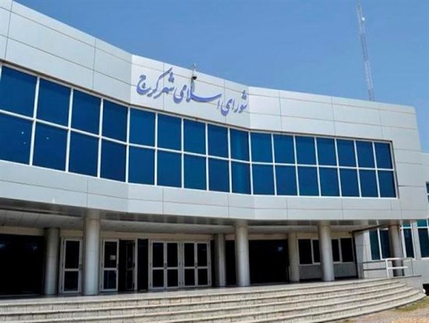 کرج و فردیس قربانی یکه تازی های اعضای شورا/ از قمه کشی در صحن علنی تا انتخاب 5 شهردار در 1 سال!