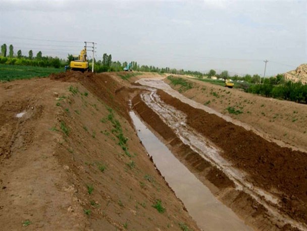 ۱۷ کیلومتر از مسیل حوزه بجنورد نیازمند دیواره سازی است/لزوم انحراف مسیل برای نجات گلستان شهر از خطر سیل