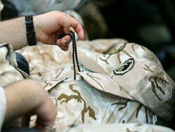 سرباز سروآبادی تمام پس اندازش را صرف کمک به آسیب دیدگان از کرونا کرد