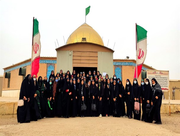 حضور زائران راهیان نور تهرانی در سالگرد عملیات بازی دراز در سرپل ذهاب/ 30 هزار شهروند تهرانی در نوروز از مناطق عملیاتی جنوب کشور بازدید کردند