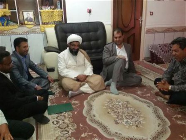 گزارش تصویری از دیدار امام جمعه شهرستان حاجی آباد با جانبازان حاجی آباد