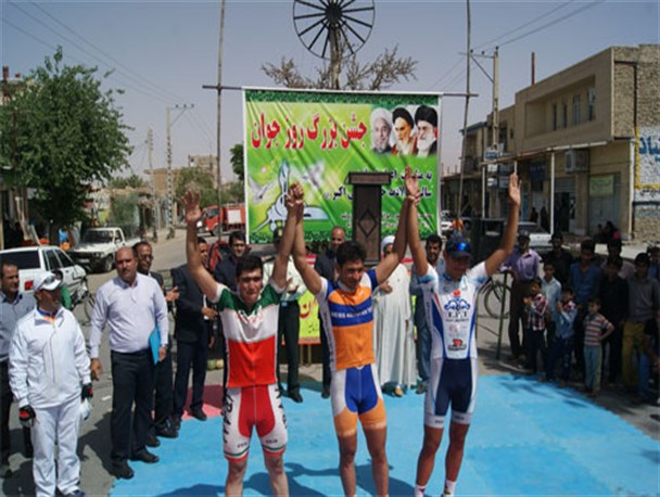 جشن بزرگ روز جوان به مناسبت ولادت حضرت علی اکبر‬‎(ع)+تصویر
