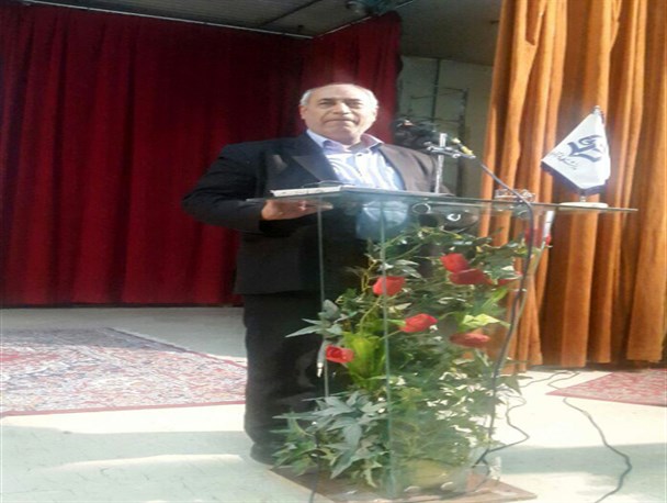 هدف آمریکا ایجاد شکاف در نظام جمهوری اسلامی است /مجلس دهم به دنبال نقض برجام نیست