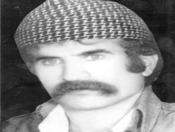 رادمردی که برای مقابله با گروهک های ضد انقلاب لباس رزم به تن کرد