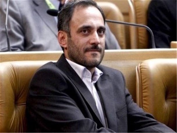با کوله باری از تجربه وارد مجلس دهم شده ام/ لاریجانی را به عارف ترجیح می دهم