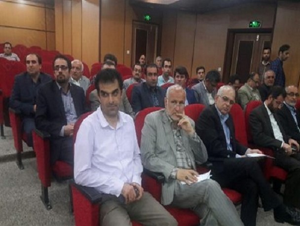 نشست هم‌اندیشی با حضورکانون مهندسین، انجمن انبوه‌سازان و شرکت‌های ساختمانی در بابل برگزار شد + تصاویر