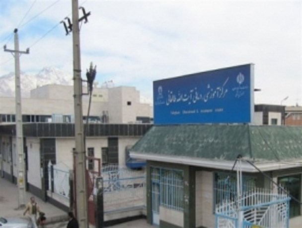 رئیسی: معنی ندارد در دولتی که شعارش درمان است افرادی با زورگیری بیماران را به بخش خصوصی ارجاع دهند / بیمارستان آیت الله طالقانی کرمانشاه از بیرون بسیار ترسناک است