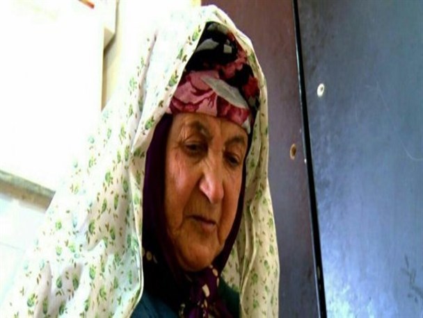 پیرترین زن ایران که سرد و گرم روزگار او را از پای ننداخته است
