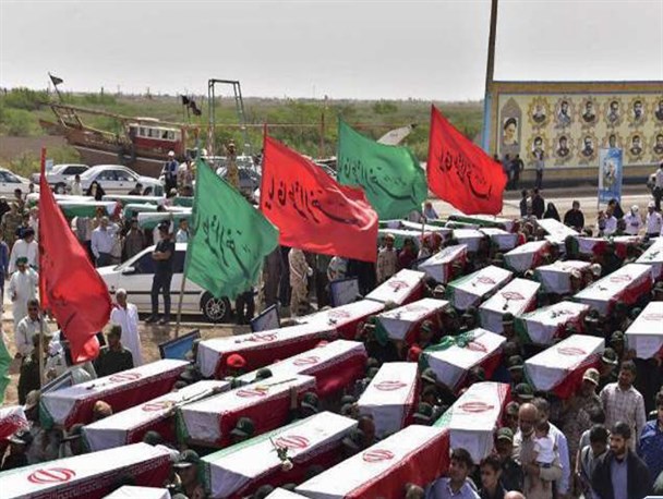 مسئله شهدا فراتر از مسائل سیاسی و جناحی است/برخی‌ها دوست دارند تجلیل از شهدا را مقابل شادی مردم قرار دهند