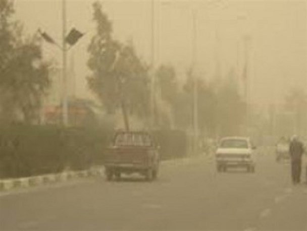 طوفان، آلوده ترین شهر جهان را درنوردید