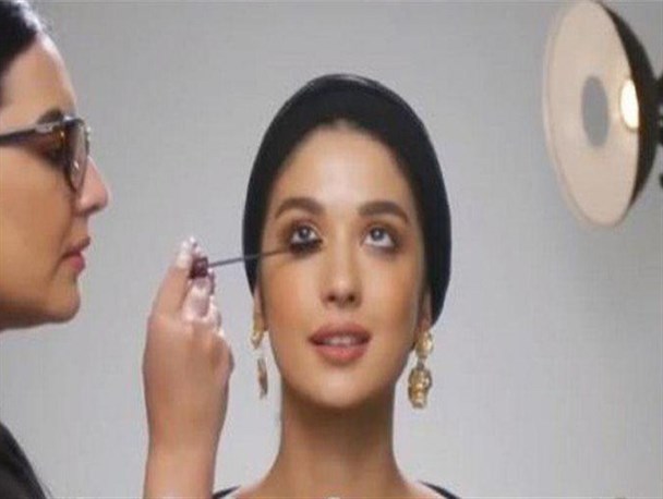 تبلیع ناشیانه یک برند لوازم آرایشی برای اغفال زنان مسلمان در ماه رمضان