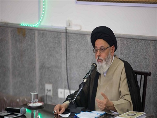 بازخوانی آرمان های انقلاب از برنامه های کلیدی برای تشکل هاست