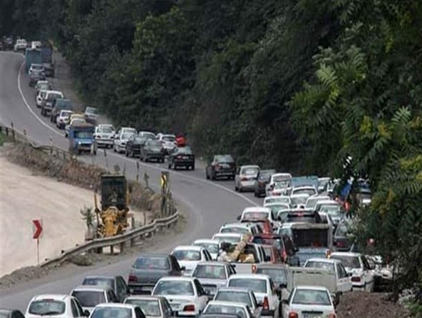 کابوس تمام‌نشدنی ترافیک چندکیلومتری محور هراز/ اتمام پروژه چهاربانده شدن در انتظار تامین اعتبار