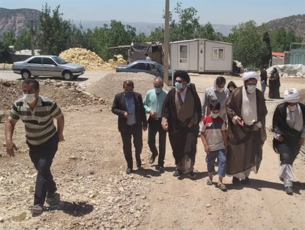بازدید نماینده ولی فقیه در کهگیلویه وبویراحمد از روند بازسازی‌ها در سی‌سخت