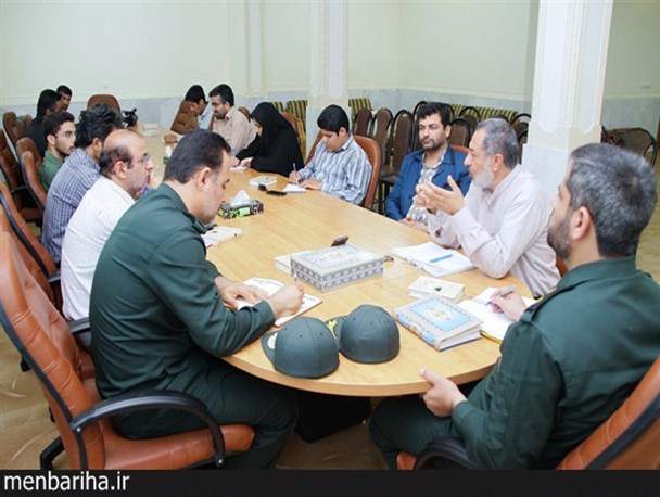 نشست هم اندیشی اصحاب رسانه با موضوع ترتیل خوانی قرآن کریم/ تصاویر