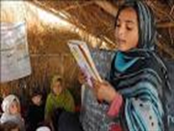 چرا رودبار جنوب بازهم رتبه نخست بیسوادی در استان را کسب کرد!