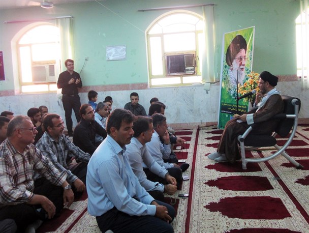 تکریم ارباب رجوع با بخشنامه اجرایی نمی شود