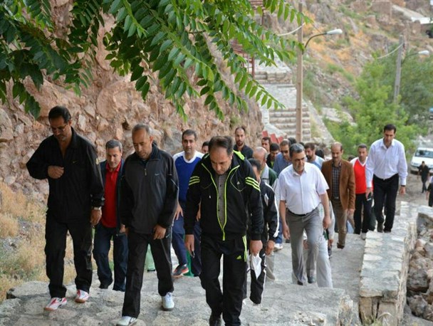 همایش پیاده‌روی و ورزش صبحگاهی در ماکو برگزار شد+ تصاویر