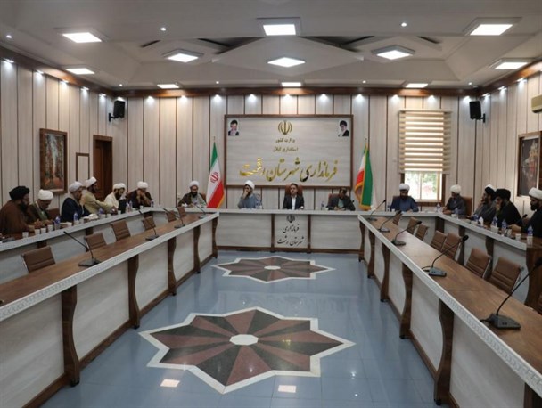 سهم بزرگ روحانیون در تبیین دستاوردهای دولت/ بهره‌گیری از نگاه تخصصی در حوزه فرهنگ