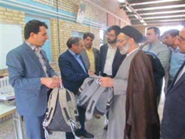 نخستین کارگاه آموزشی بازار محور صنایع چرم شهرستان خدابنده افتتاح شد