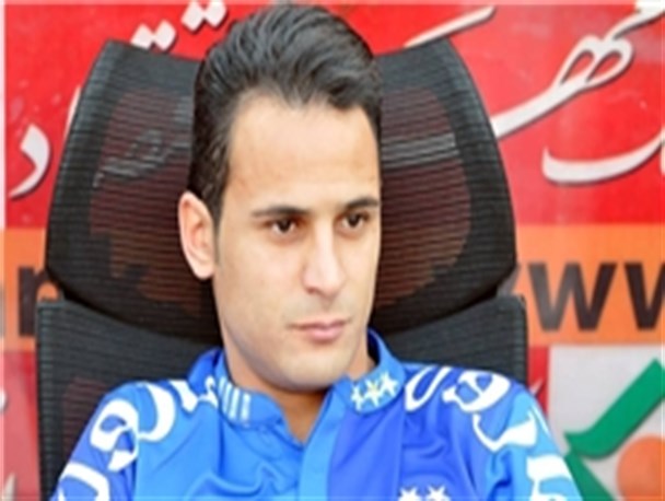 نظر رضا احدی در مورد برهانی و استقلال