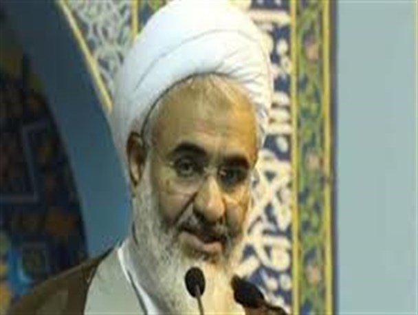 مسئولین نباید نسبت به دشمنان روی خوش نشان دهند/ فابیوس هنوز بابت فروش خون‌های آلوده عذرخواهی نکرده است