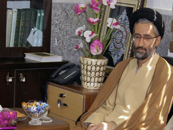 دانشجویان حاضر در اردوهای جهادی با خدا معامله کردند/مسئولان استان امکانات در اختیار دانشجویان بگذارند