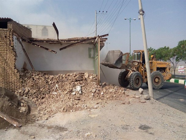 ملکی با 2 میلیارد و ۹۰۰ میلیون ریال اعتبار در بلوار اردهال کاشان آزادسازی شد