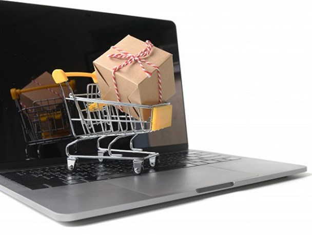 فضای مجازی بارانداز کالای قاچاق