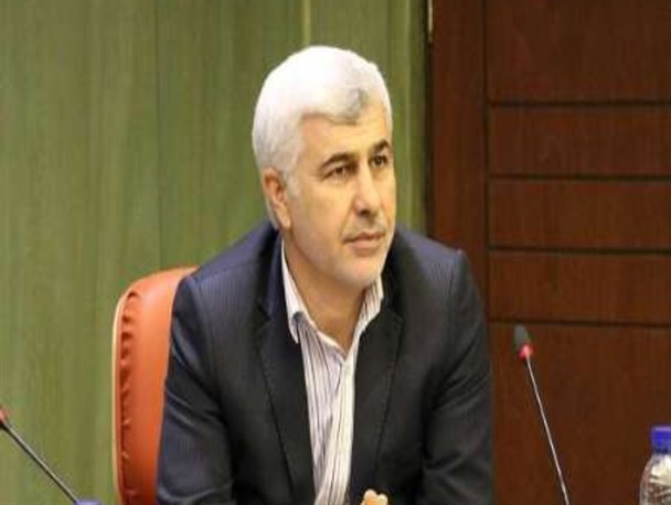 جلوی ورود کالای قاچاق را در مبادی نمی گیرند و می خواهند در شهرها آن را کنترل کنند